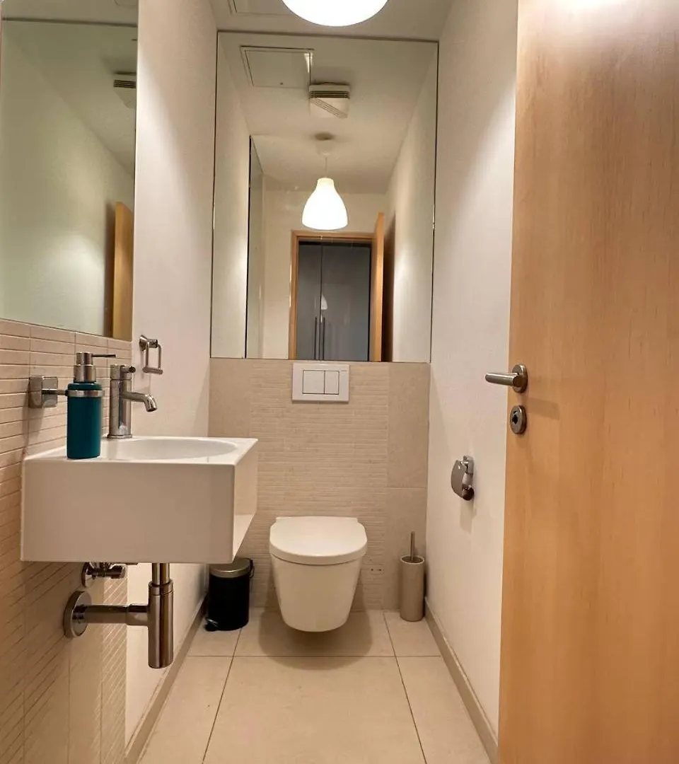 Homestay Zimmer Gegenueber Die Frauenkirsche Dresden